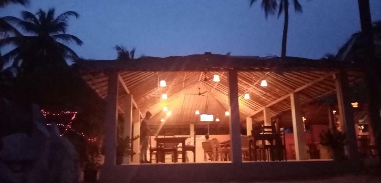 Cocodance Kitesurfing Resort Kalpitiya Kültér fotó